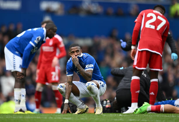 使整个比赛 使整个比赛